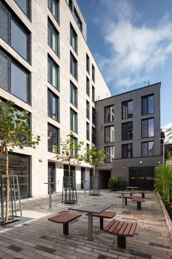Coleman Court Summer Accommodation คอร์ก ภายนอก รูปภาพ