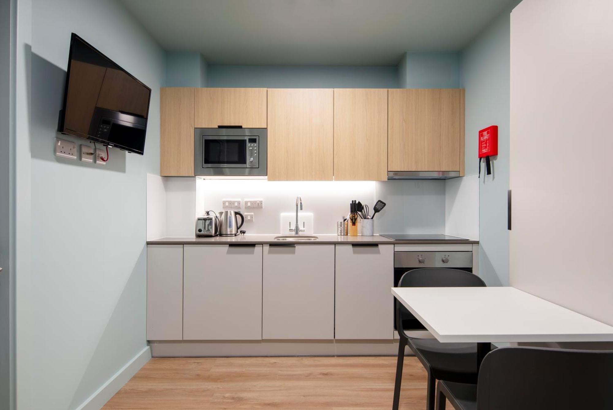 Coleman Court Summer Accommodation คอร์ก ภายนอก รูปภาพ